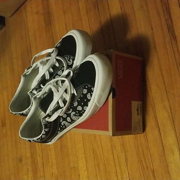 Rare Bandana Vans - Picture 2 of 4